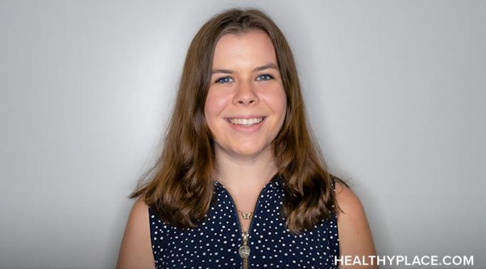 Kelly Waters, author of Bipolar Vida, talks about having bipolar in college and how she works to fight mental health stigma. Learn more about Kelly Waters.