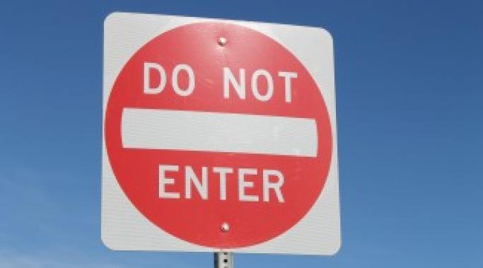 Maintaining your boundaries in bipolar is tougher over the holidays, a time when excess is expected. Don't give in. Enforce boundaries with bipolar. Here's why.