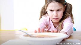 Visiting pro-eating disorder websites and rapid weight loss in pre-teens may be danger signs for kids with eating disorders.