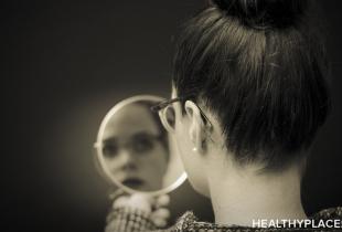 Skin conditions like eczema can cause mental health issues like stress, depression, and low self-esteem. Learn more at HealthyPlace.