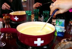 Cooking with alcohol is part of many recipes. Is it safe for a recovering alcoholic to eat foods cooked with alcohol? Considerations for recovering alcoholics.