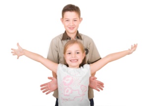 look at me - sibling rivalry spreads a parent thin