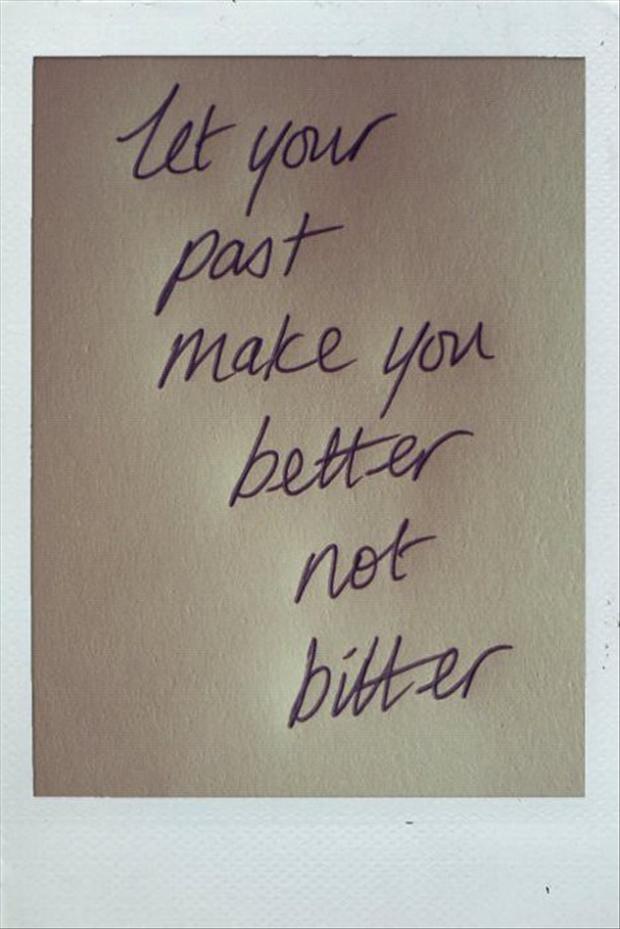 You can gain self-confidence by freeing yourself from past experiences. Learn 3 powerful ways to learn from the past and start feeling confident about yourself.